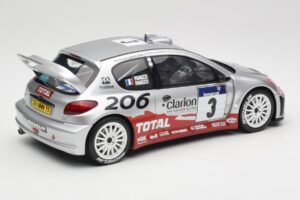 Peugeot 206 WRC #3 G. Panizzi / H. Panizzi Rally Tour de Corse 2002 Otto 1:18 OT1085 Gyanta – 2. kép a 6-ből