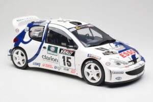 Peugeot 206 WRC G. Panizzi / H. Panizzi Tour de Corse 1999 Otto 1:12 G081 Gyanta – 4. kép a 6-ből