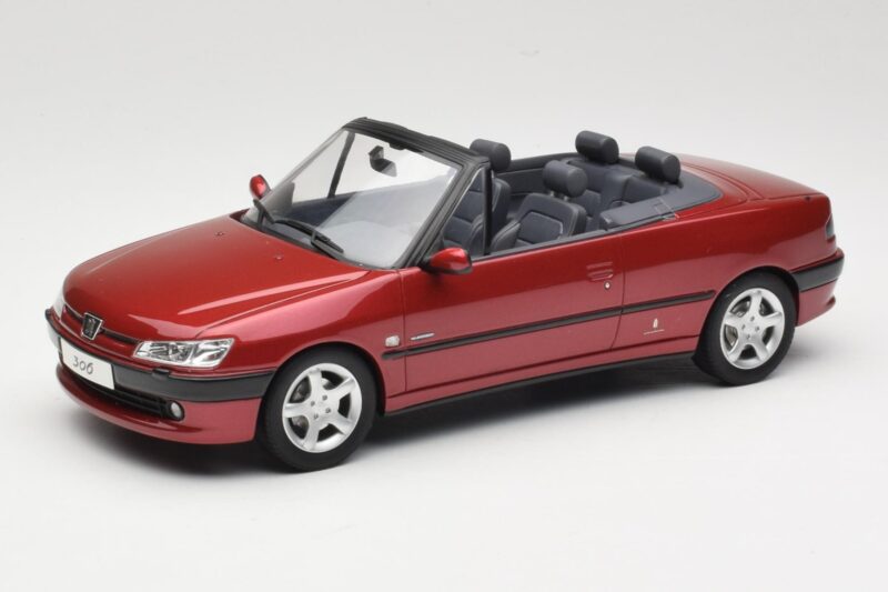 Peugeot 306 Kabrió Piros Otto 1:18 OT042 Gyanta