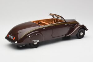 Peugeot 402 Eclipse Csokoládé Norev 1:18 184873 Fém – 3. kép a 12-ből