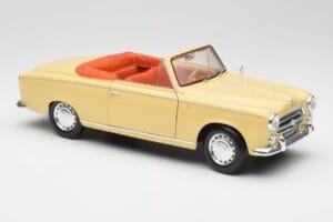 Peugeot 403 Kabrió Homokos Sárga Solido 1:18 8165 Fém – 6. kép a 8-ből