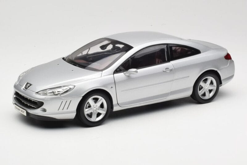 Peugeot 407 Coupe Ezüst Norev 1:18 184747 Fém
