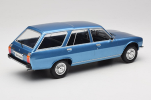 Peugeot 504 Break Kék MCG 1:18 MCG18213 Fém – 2. kép a 6-ből