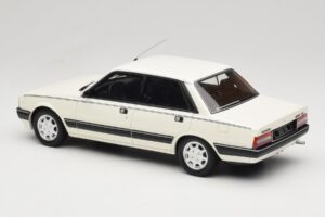 Peugeot 505 V6 White Meije Otto 1:18 OT1297 Gyanta – 5. kép a 6-ből
