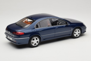 Peugeot 607 Phase II 3.0 V6 Kék Otto 1:18 OT485 Gyanta – 2. kép a 6-ből