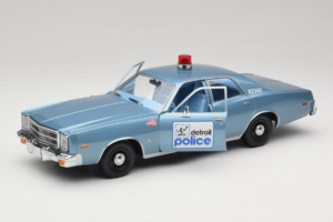 Plymouth Fury Beverly Hills PD Kék GreenLight 1:18 19069 Fém – 2. kép a 8-ből