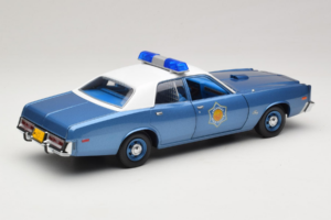 Plymouth Fury Police Pursuit Smokey and the Bandit GreenLight 1:18 19044 Fém – 3. kép a 8-ből