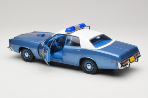 Plymouth Fury Police Pursuit Smokey and the Bandit GreenLight 1:18 19044 Fém – 5. kép a 8-ből