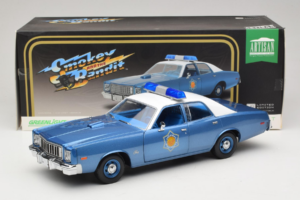 Plymouth Fury Police Pursuit Smokey and the Bandit GreenLight 1:18 19044 Fém – 8. kép a 8-ből