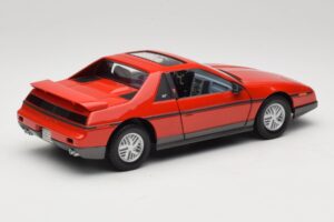 Pontiac Fiero GT Piros Road Signature 1:18 92588 Fém – 3. kép a 8-ből