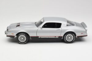 Pontiac Firebird Formula Ezüst ERTL 1:18 33514 Fém – 4. kép a 8-ből