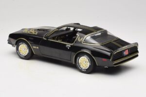 Pontiac Firebird Trans Am SE Smokey and the Bandit Joyride 1:18 33121 Fém – 7. kép a 8-ből