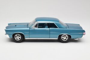 Pontiac GTO Hurst Edition Kék Maisto 1:18 531885 Fém – 4. kép a 8-ből