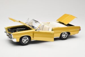 Pontiac GTO Hurst Edition Arany Maisto 1:18 531884 Fém – 2. kép a 8-ből