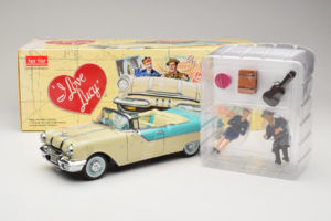 Pontiac Star Chief I Love Lucy Nautilus Blue Fehér Sun Star 1:18 5057 Fém – 7. kép a 7-ből