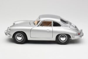 Porsche 356B Ezüst Bburago 1:18 3021-M1 Fém – 4. kép a 8-ből