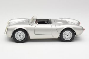 Porsche 550 A Spyder Ezüst Maisto 1:18 50314 Fém – 4. kép a 8-ből