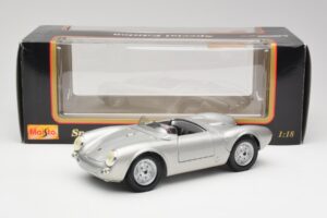 Porsche 550 A Spyder Ezüst Maisto 1:18 50314 Fém – 8. kép a 8-ből