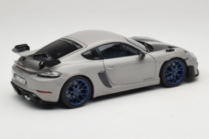 Porsche 718 Cayman 982 GT4 RS Weissach Package Chalk Norev 1:18 187253 Fém – 2. kép a 8-ből
