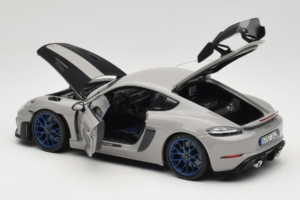 Porsche 718 Cayman 982 GT4 RS Weissach Package Chalk Norev 1:18 187253 Fém – 5. kép a 8-ből