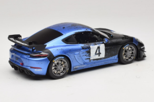 Porsche 718 Cayman GT4 RS Clubsport Fekete Kék Otto 1:18 OT469 Gyanta – 2. kép a 6-ből