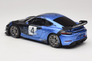 Porsche 718 Cayman GT4 RS Clubsport Fekete Kék Otto 1:18 OT469 Gyanta – 5. kép a 6-ből