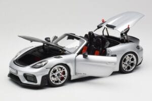 Porsche 718 Spyder RS Weissach Pack GT-Silver Metallic Norev 1:18 187270 Fém – 2. kép a 8-ből