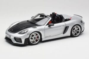 Porsche 718 Spyder RS Weissach Pack GT-Silver Metallic Norev 1:18 187270 Fém