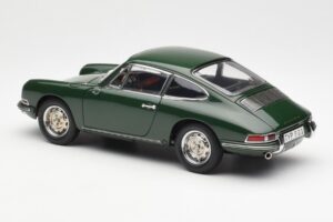 Porsche 901 Zöld CMC 1:18 M-067B Fém – 5. kép a 6-ből