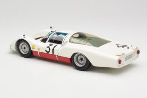 Porsche 906 LH #31 H. Herrmann / H. Linge Porsche System Engineering 24 Hours of Le Mans 1966 Minichamps 1:18 100666131 Fém – 7. kép a 8-ből