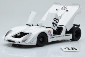 Porsche 908/02 #48 S. McQueen / P. Revson 12 Hours of Sebring 2nd Place Post Race Version 1970 AUTOart 1:18 87072 Fém – 2. kép a 8-ből