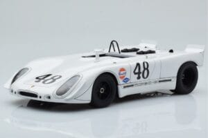 Porsche 908/02 #48 S. McQueen / P. Revson 12 Hours of Sebring 2nd Place Post Race Version 1970 AUTOart 1:18 87072 Fém