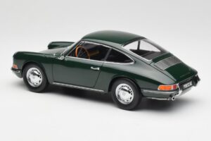 Porsche 911 901 Irish Zöld Kyosho 1:18 08969G Fém – 7. kép a 8-ből