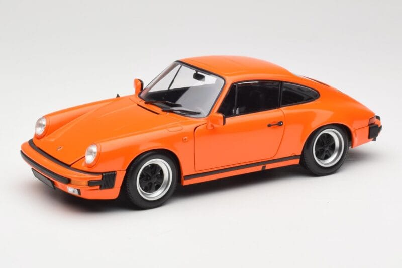 Porsche 911 930 Carrera 3.2 Signal Orange Minichamps 1:18 100063025 Fém