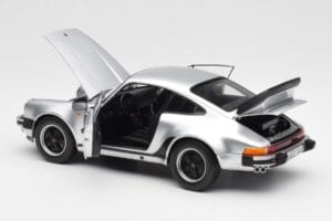 Porsche 911 930 Turbo 3.3 Ezüst Norev 1:18 187574 Fém – 5. kép a 8-ből