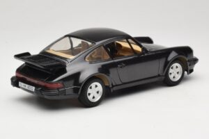 Porsche 911 930 Turbo Zöld Tonka 1:18 1677 Fém – 3. kép a 8-ből