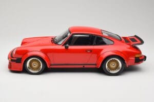 Porsche 911 934 RSR Piros 1976 Minichamps 1:12 125766400 Fém – 3. kép a 6-ből
