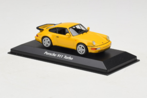 Porsche 911 964 Turbo Sárga MaxiChamps 1:43 940069104 Fém – 3. kép a 4-ből
