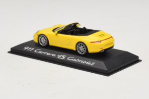 Porsche 911 991 Carrera 4S Kabrió Sárga Minichamps 1:43 WAP0201120C Fém – 3. kép a 5-ből