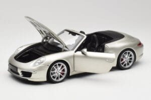 Porsche 911 991 Carrera S Kabrió GT Ezüst Metál Minichamps 1:18 100061030 Fém – 2. kép a 8-ből