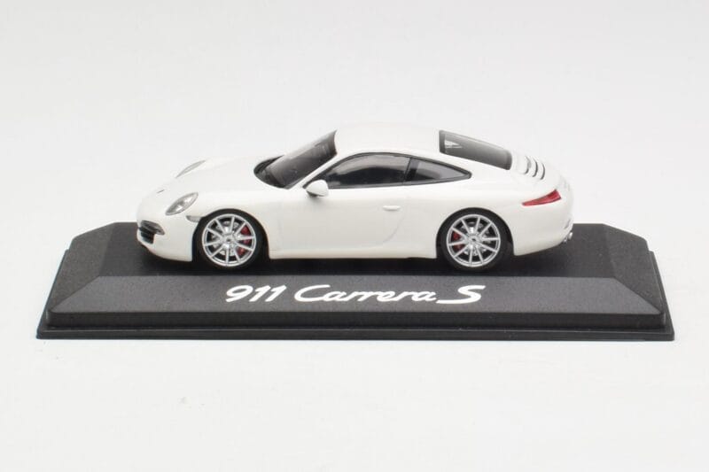 Porsche 911 991 Carrera S Fehér IAA Frankfurt 2011 Minichamps 1:43 WAX20100090 Fém