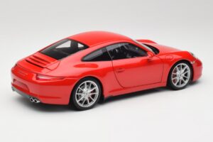 Porsche 911 991 Carrera S Guards Piros Minichamps 1:18 100061020 Fém – 3. kép a 8-ből