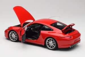 Porsche 911 991 Carrera S Guards Piros Minichamps 1:18 100061020 Fém – 5. kép a 8-ből