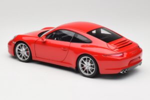 Porsche 911 991 Carrera S Guards Piros Minichamps 1:18 100061020 Fém – 7. kép a 8-ből