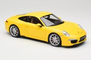 Porsche 911 991 Carrera S Racing Yellow Minichamps 1:18 100061021 Fém – 6. kép a 8-ből