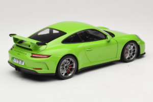 Porsche 911 991 GT3 Zöld Shmee150 Minichamps 1:18 110067025 Fém – 3. kép a 8-ből