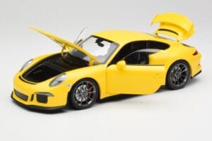 Porsche 911 991 GT3 Racing Sárga & Ezüst Kerekek Minichamps 1:18 110062722 Fém – 2. kép a 8-ből