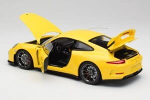 Porsche 911 991 GT3 Racing Sárga & Ezüst Kerekek Minichamps 1:18 110062722 Fém – 5. kép a 8-ből