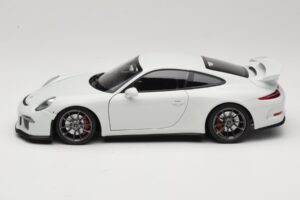 Porsche 911 991 GT3 Fehér Ezüst Felnikkel Minichamps 1:18 113062721 Fém – 4. kép a 8-ből