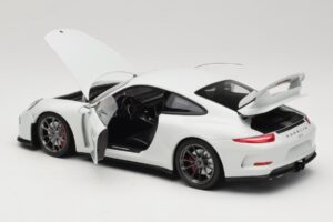 Porsche 911 991 GT3 Fehér Ezüst Felnikkel Minichamps 1:18 113062721 Fém – 5. kép a 8-ből